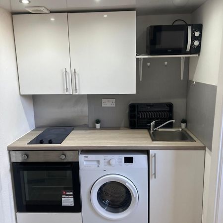 Great Western Road Studio With En Suite Glasgow Exterior foto